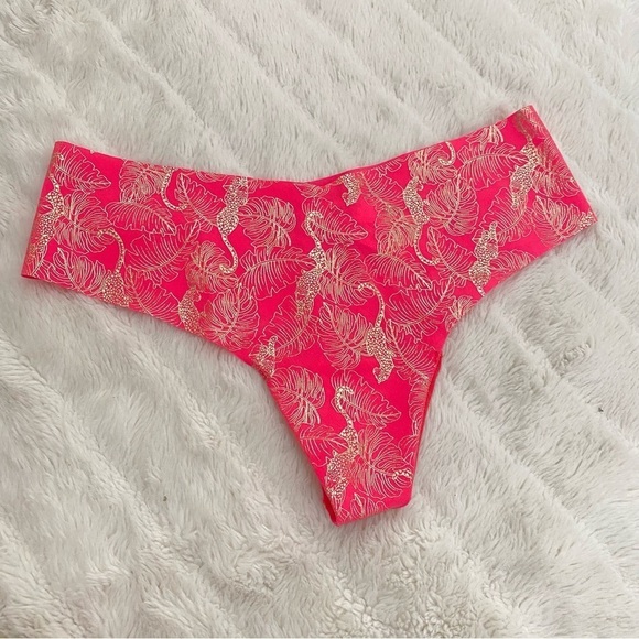 Victoria’s Secret No Show Hip-hugger Thong Panties 3 Piece Set Size M Medium - Picture 9 of 11